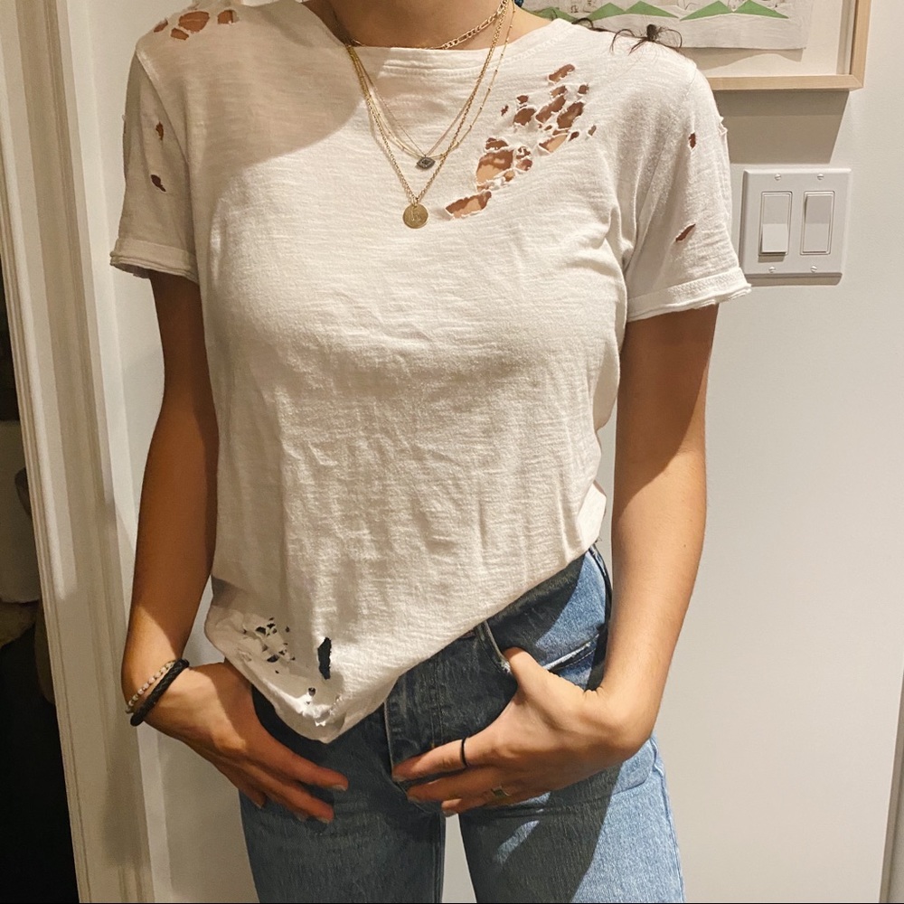 WHITE HOLE TEE